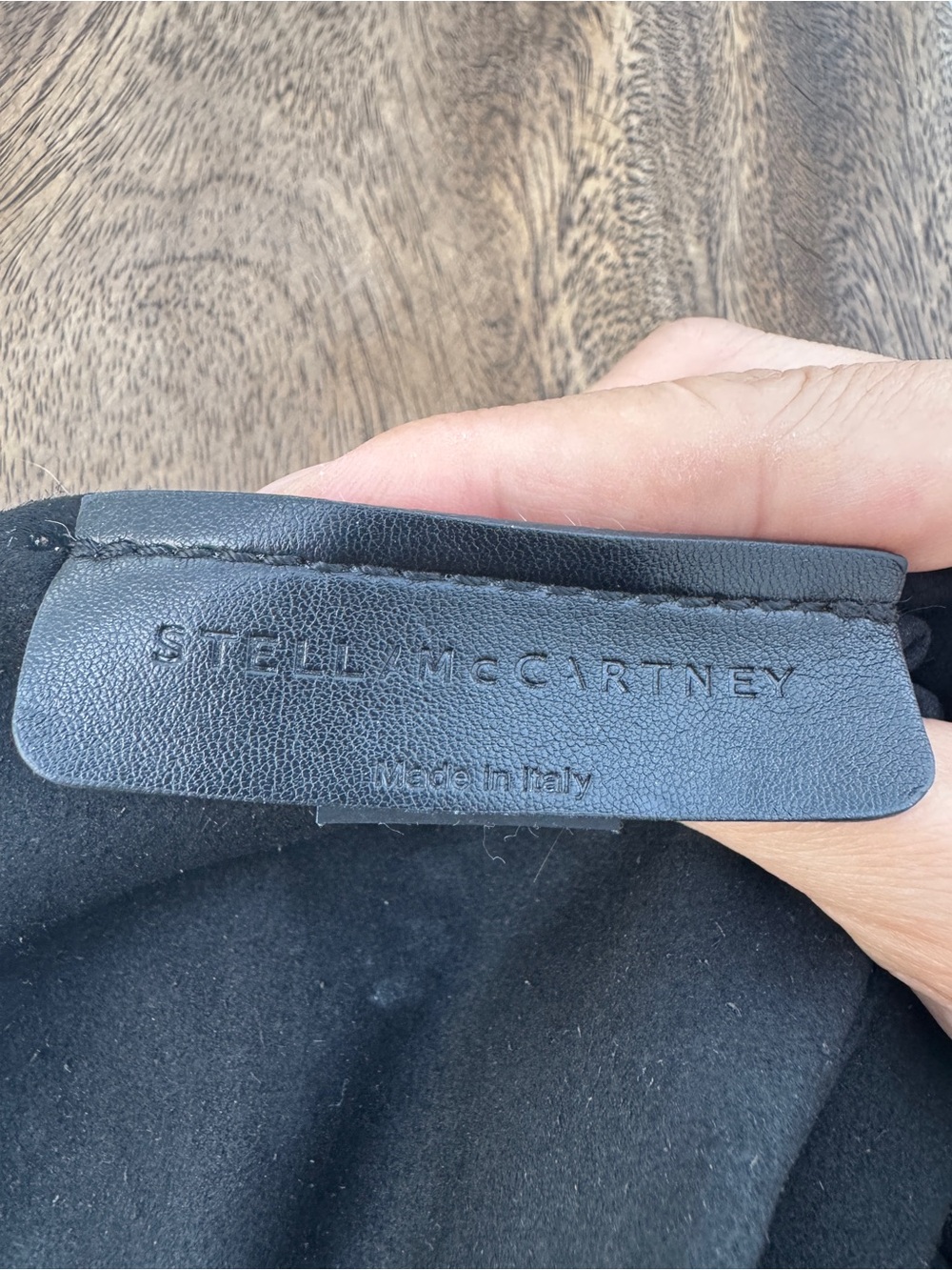 Stella McCartney Black Padded Circular Logo Shoulder Bag - Picture 6 of 16